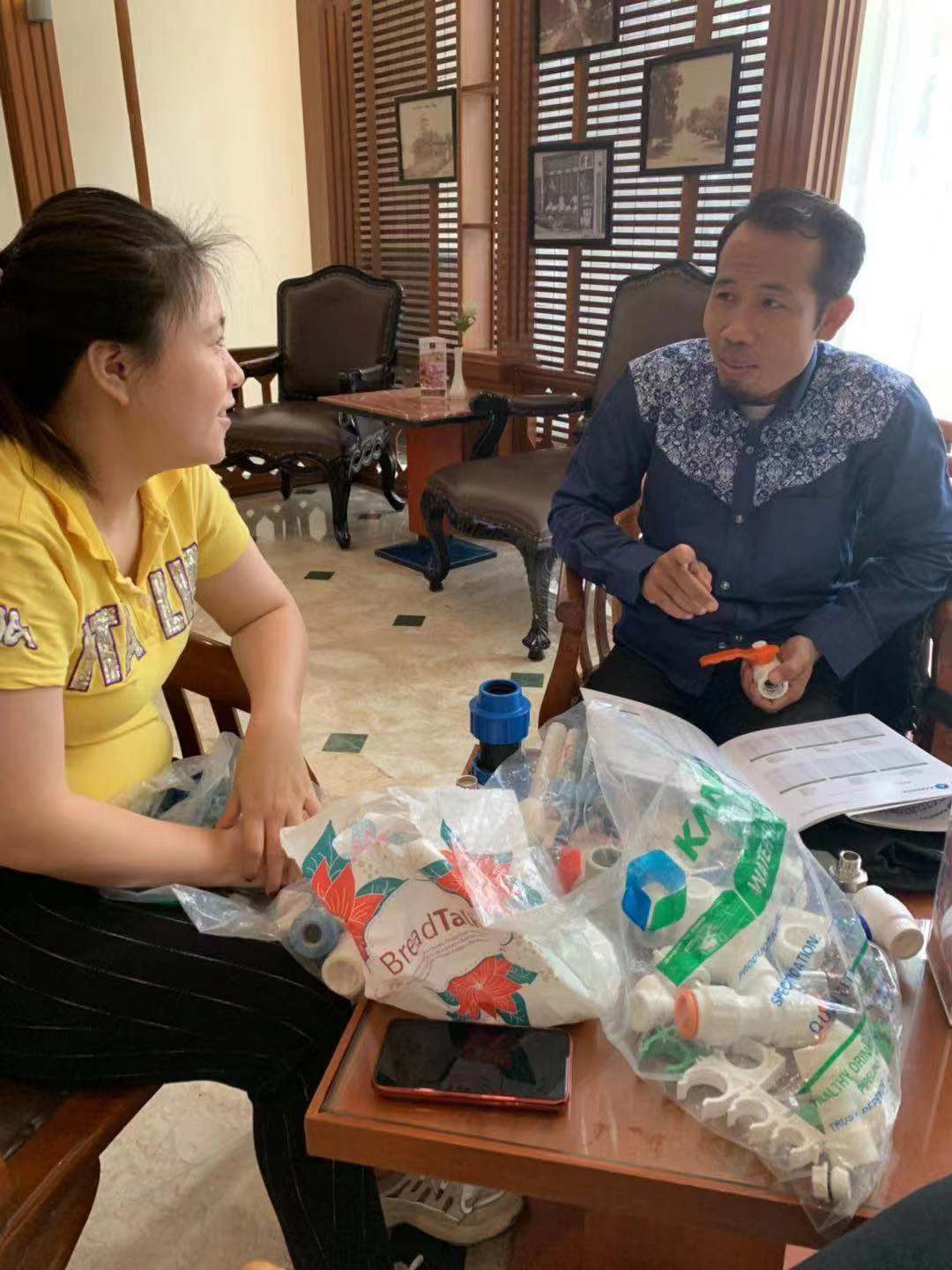 materiały instalacyjne klienci rur ppr w Indonezji plumbing materials ppr pipe customers in indonesia